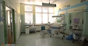 Szpital od 6 lat stoi pusty. W budynku porzucony sprzęt