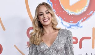 Wiktoria Gąsiewska jest w obcisłej mini. Jednak internauci zwrócili uwagę na coś innego