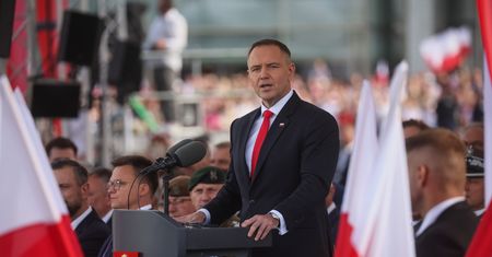 Nawrocki o reformie lektur. "Jestem oburzony"