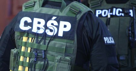 Białystok. Wyłudzali VAT i prali pieniądze na ogromną skalę