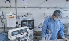 Wielka Brytania. Niepokojące doniesienia. Chodzi o wariant Delta