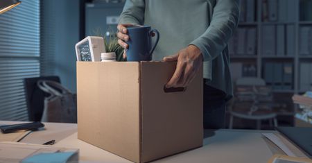 Nawet 6 tys. osób może stracić pracę. Zwolnienia grupowe w 2022 roku