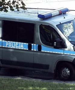 Koszmar w Lasopolu. Przy drodze ciało, kanister i siekiera