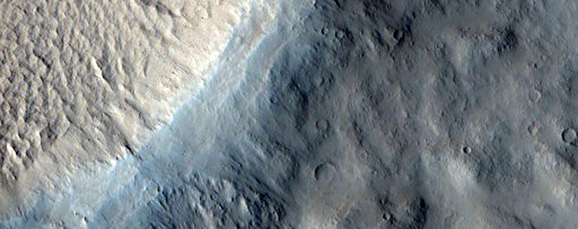 Najnowsze zdjęcia NASA ujawniają, że Mars wcale nie jest czerwoną planetą 1