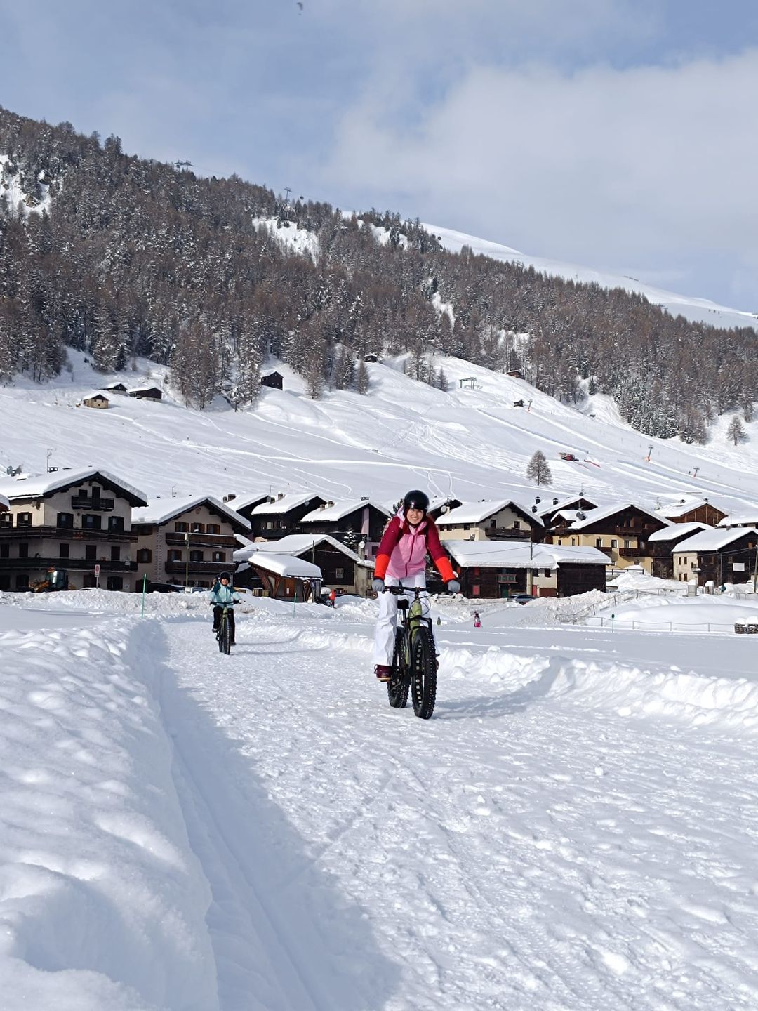 Biegówki, rakiety śnieżne, rowery elektryczne - wypoczynek w Livigno to nie tylko narty!