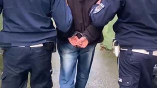 Namysłów: Jechał pijany i na dożywotnim zakazie. Trafił do aresztu, policjanci przejęli auto i 40 tysięcy zł