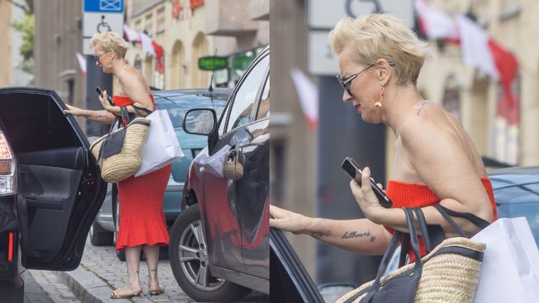 Paulina Smaszcz spaceruje po Warszawie