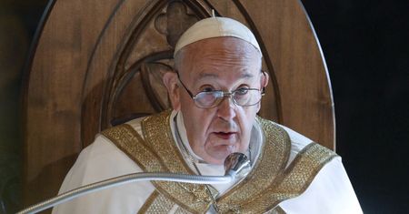 Ta dymisja zaskoczyła Watykan. Franciszek wskazał następcę