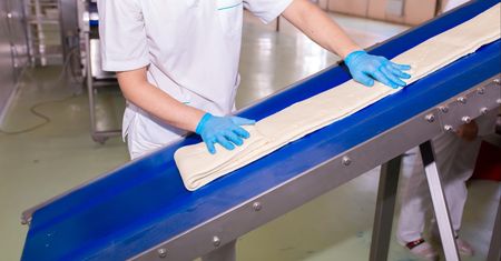 Producent ciasta stawia na Polskę. Nowy zakład za 90 mln zł