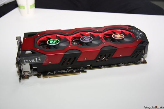 PowerColor Radeon HD 7970 X2 Devil 13 karta graficzna zdjęcie chłodzenie
