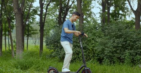 Świetna hulajnoga elektryczna NAVEE N65 w promocji (ale trzeba się pospieszyć)