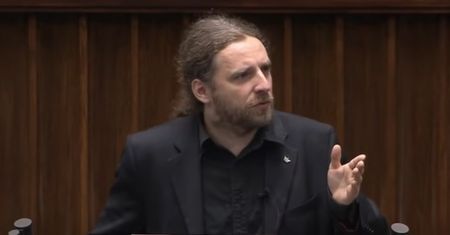 Poseł o ciążach z gwałtu. "Ta jedna kobieta może się z tym pogodzić"