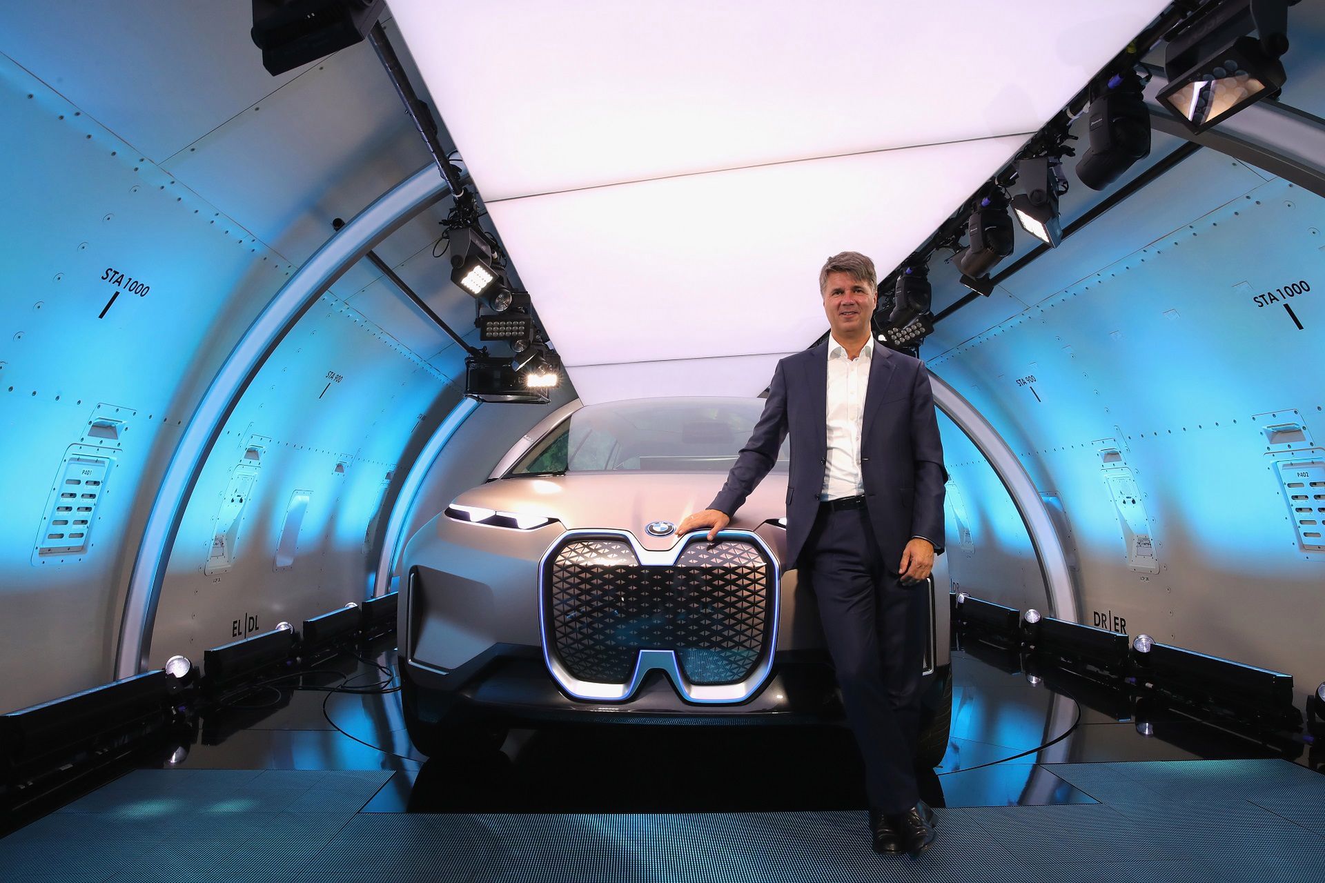Harald Kruger był ewidentnie fanem dużych grillów (fot. BMW)