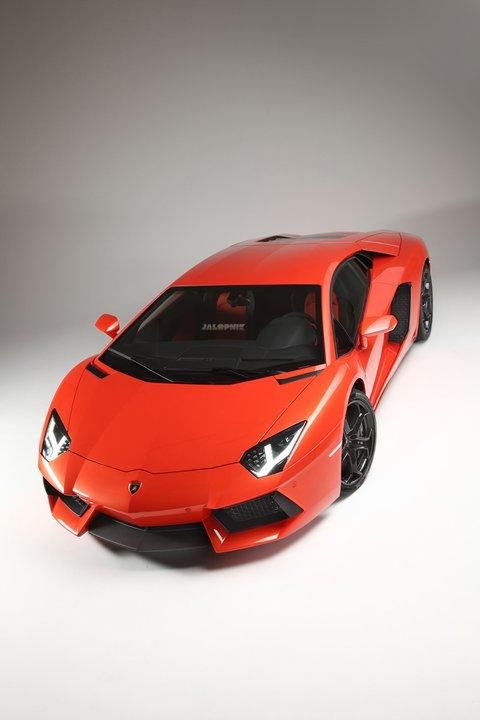 Lamborghini LP700-4