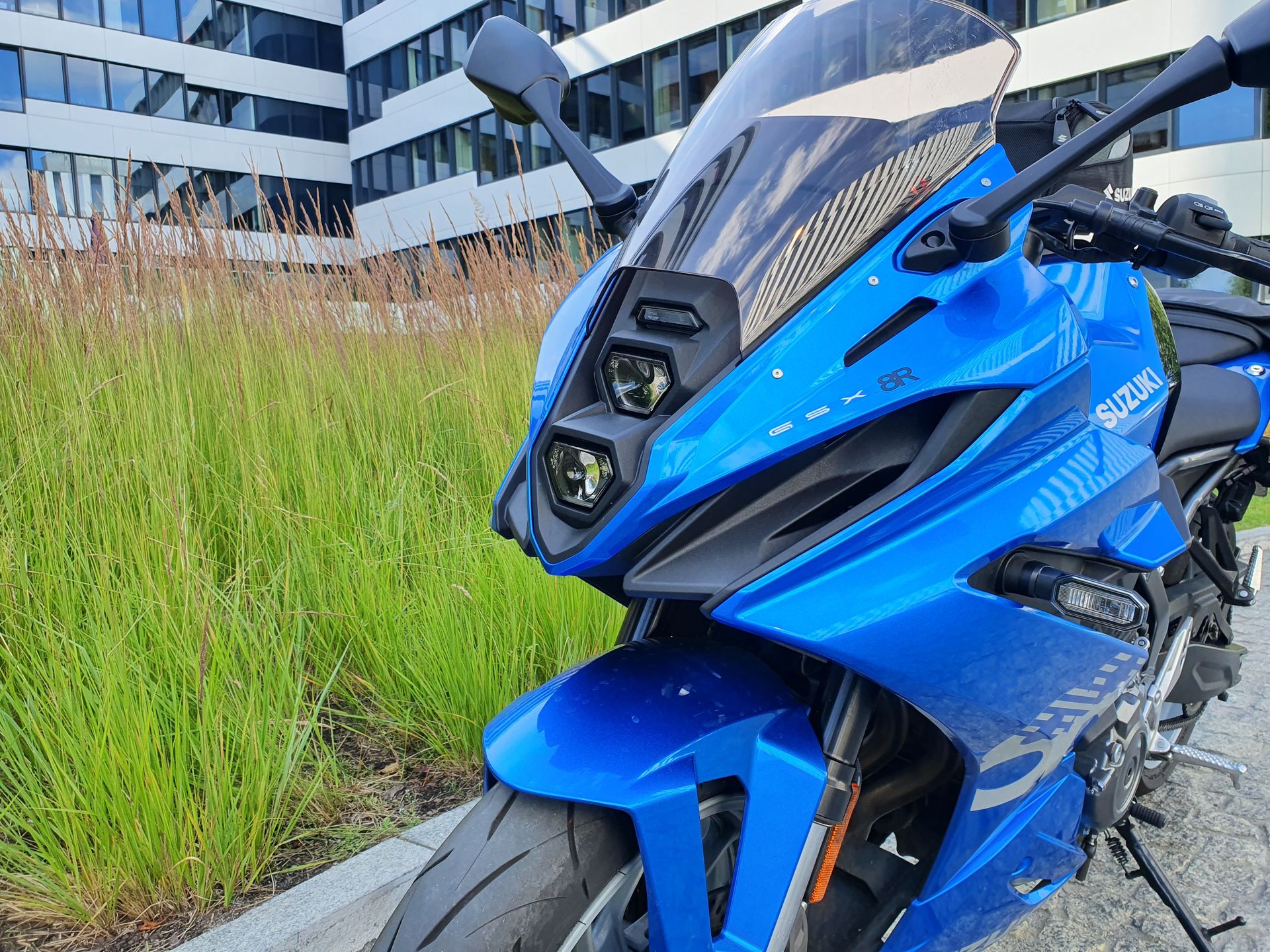 Suzuki GSX-8R