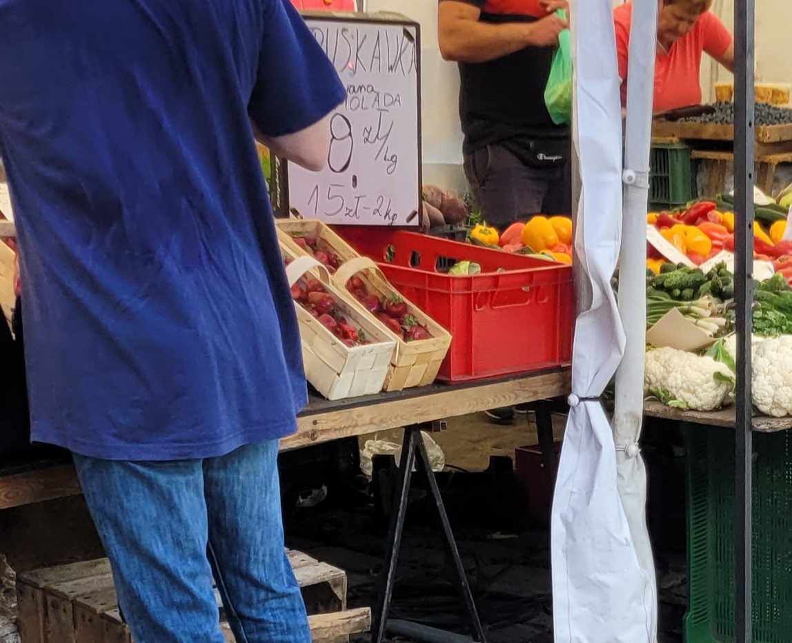 Ceny truskawek są niskie, nawet w drogiej Warszawie