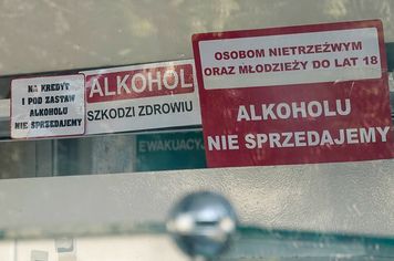 Rząd nie odpuszcza. Podwyżka akcyzy na alkohol wraca