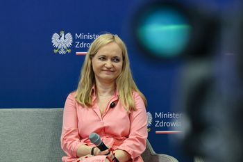 Tyle zapłacili jej za urlop. Tajemnice majątku szefowej resortu zdrowia