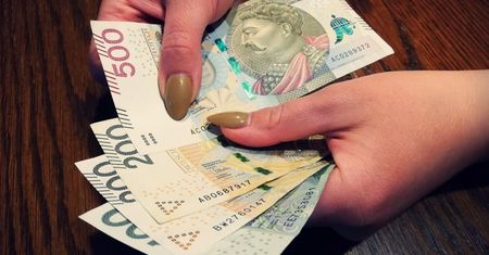 Podwyżka renty wdowiej w 2027 r. - to już pewne. Wiemy, jak wzrosną świadczenia