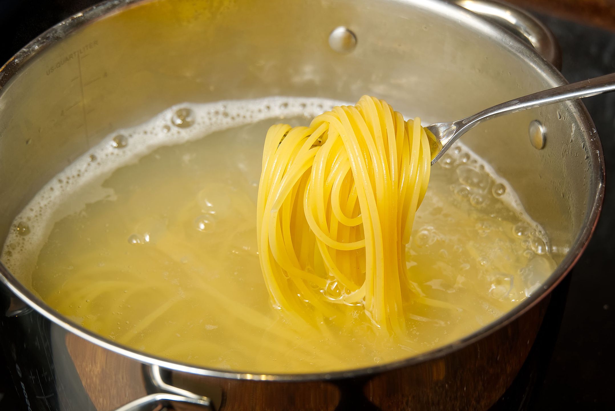 Gotujące się spaghetti