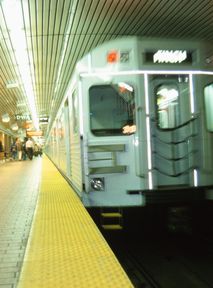 Znaleźli ciała dwóch nastolatek. Uprawiały subway surfing