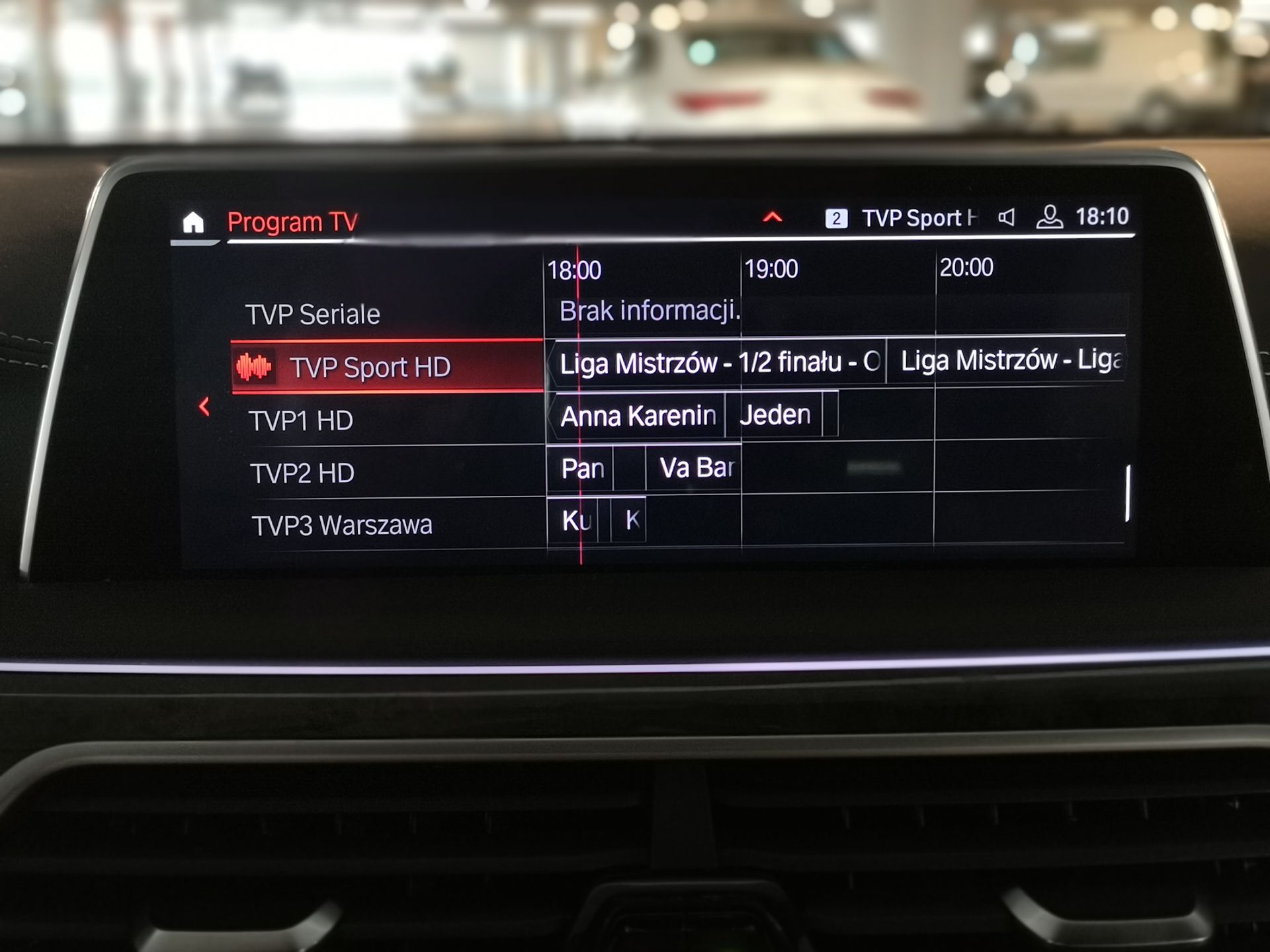 BMW 750i xDrive: Systemy wsparcia kierowcy, Night Vision, zdalne sterowanie i audio Bowers & Wilkins 11