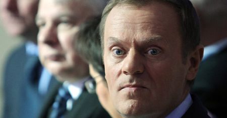"Zasyp Tuska umowami śmieciowymi" - happening Solidarności
