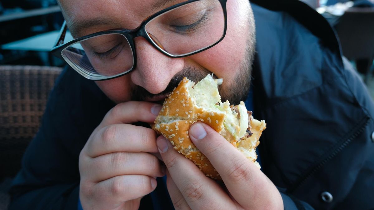 Burger Drwala znów zawitał w menu. Taki skład ma kultowa kanapka