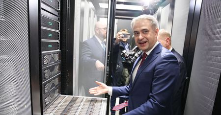 W Krakowie powstanie Fabryka AI. "To ważny krok w historii Polski"
