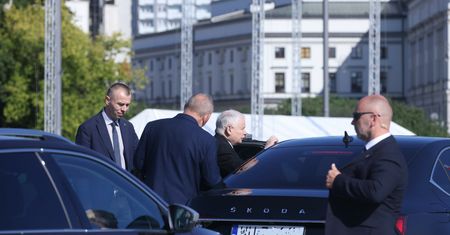 Z ochroniarza na asystenta? Ruch w najbliższym otoczeniu Jarosława Kaczyńskiego
