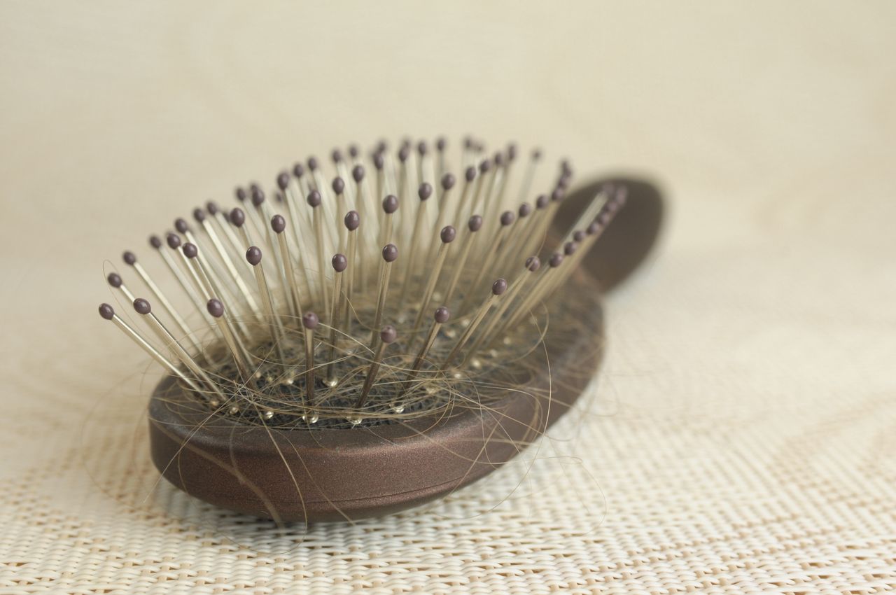 Debunking myths about hair loss. Diet, medication and daily care matters