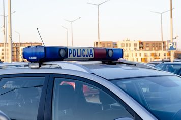 Zderzenie citroena i renault w centrum Kielc. Jedna osoba trafiła do szpitala
