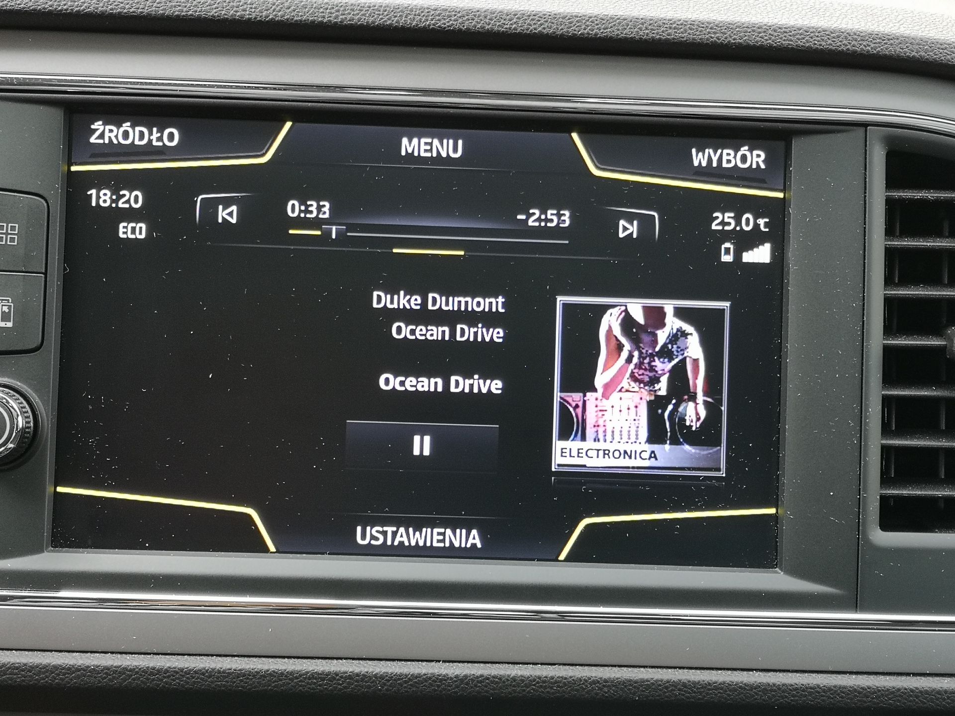 Seat Leon ST Xcellence: Wirtualny kokpit i system BeatsAudio w aucie za rozsądną cenę 14