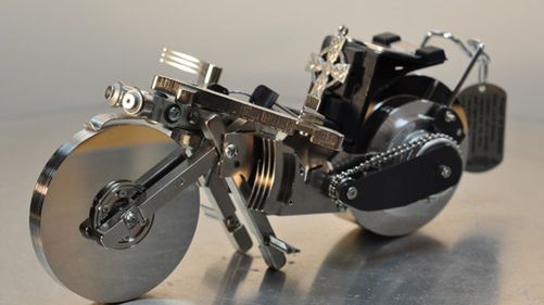 Co można zrobić z twardych dysków? Motory, samochody, ROBOTY! 1