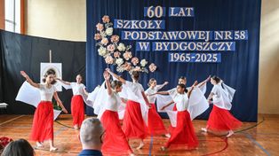 Bydgoszcz: Tak świętowano jubileusz 60-lecia SP nr 58. Ta podstawówka pięknie wpisała się w krajobraz Śródmieścia