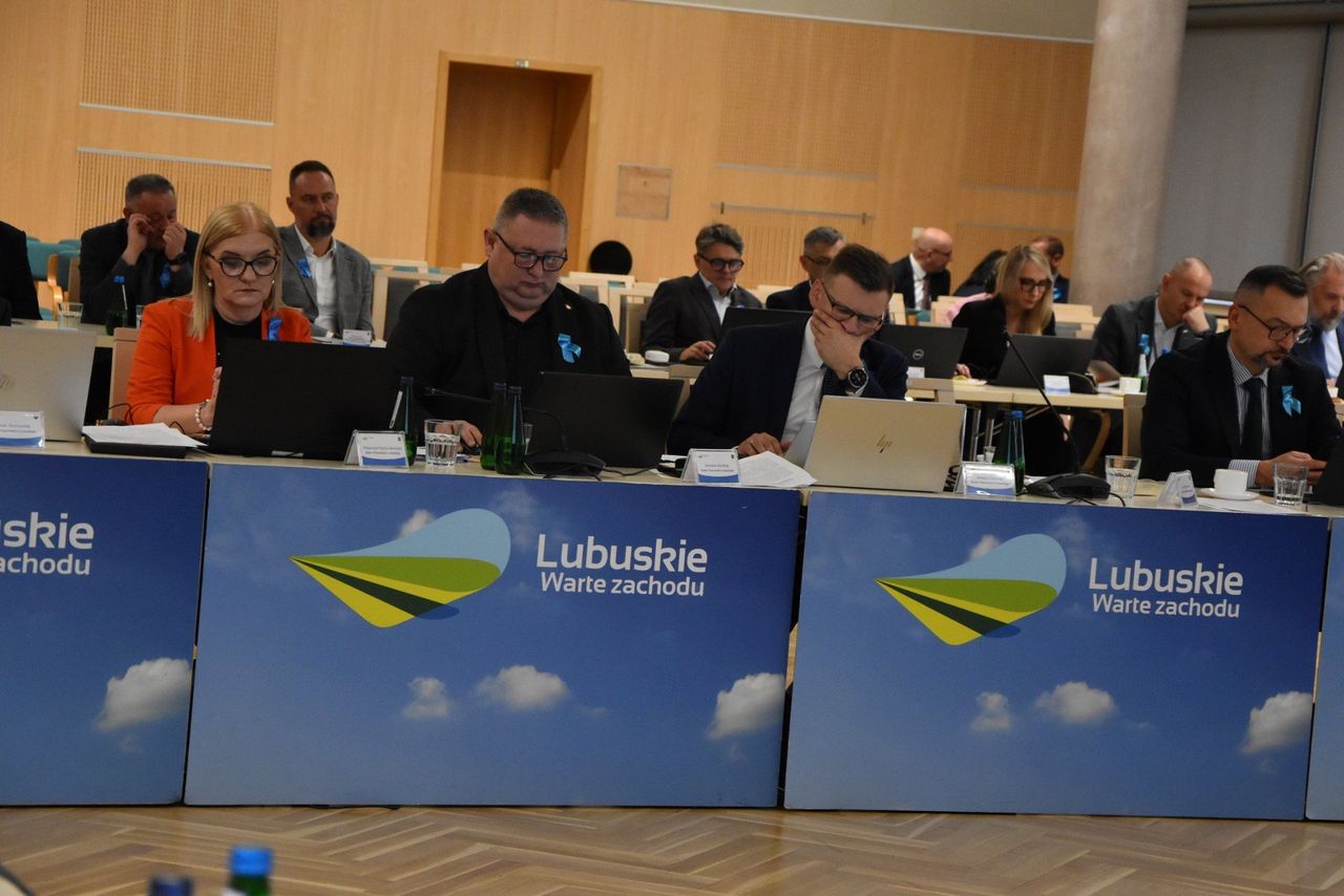 Lubuskie: Radni wyróżnili zasłużonych mieszkańców regionu