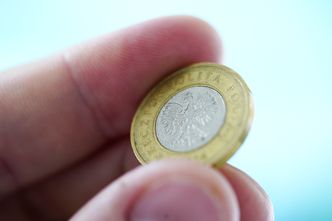 Złoty się umacnia. Euro zanurkowało poniżej granicy, której nie przebiło od lat