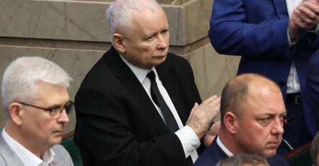 Nerwowo w Zjednoczonej Prawicy. Jest werdykt ws. Kaczyńskiego