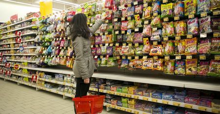 Podatek od słodkich przekąsek? Ten kraj na poważnie zabrał się za walkę z otyłością