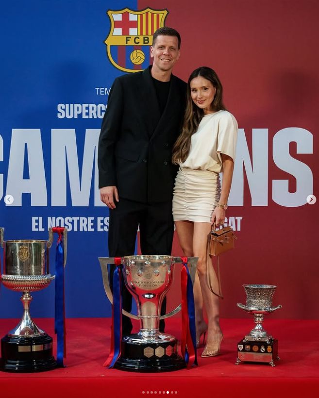 Anna i Robert Lewandowscy z Mariną i Wojciechem Szczęsnymi