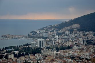 Pracują więcej niż średnia w UE. Rząd Czarnogóry chce siedmiogodzinny dzień pracy