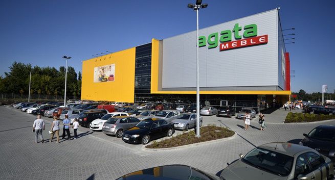 Agata Meble reklamuje rabaty z okazji urodzin (wideo)