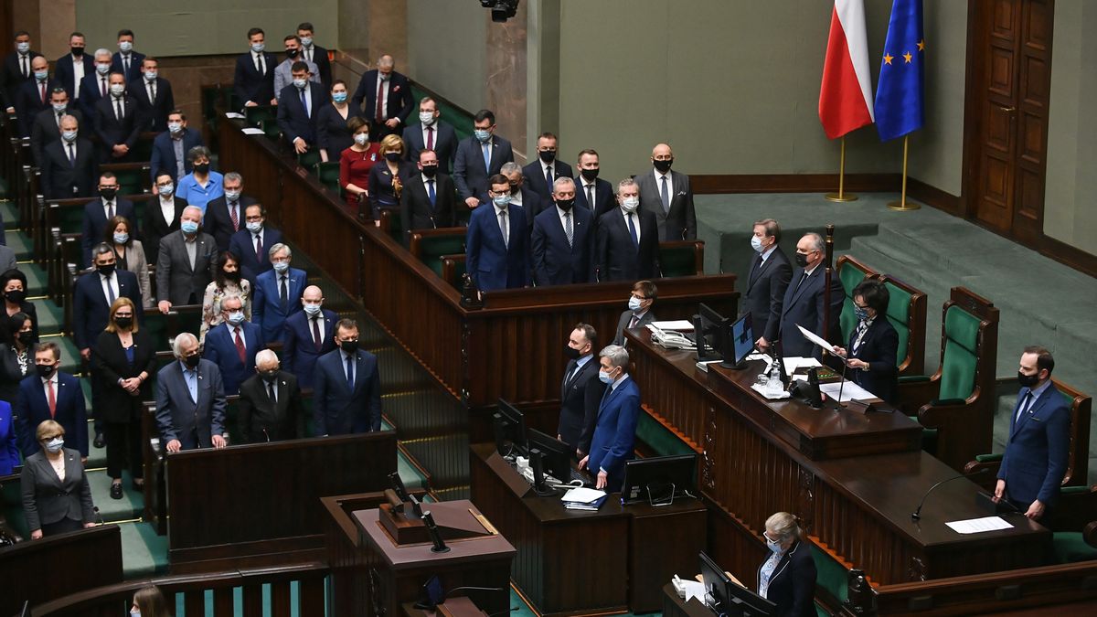 Na zdjęciu posłowie w Sejmie
