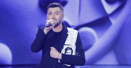 Kamil Bednarek przeprasza za wpadkę w Opolu. "Niełatwo jest się zmierzyć z utworem wielkiego artysty"