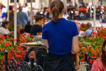 Kelnerzy tego nienawidzą. Mówią o najgorszych klientach