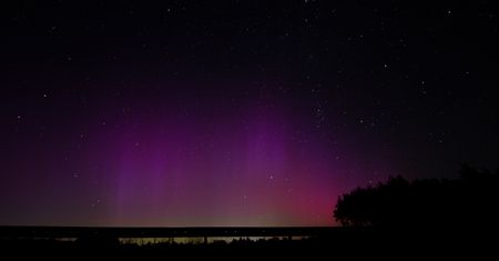 Nocne niebo nad Polską rozświetliła zorza. Zdjęcia robią wrażenie