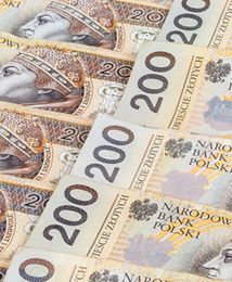 Większość Polaków uważa, że warto oszczędzać. 13 proc. robi to regularnie