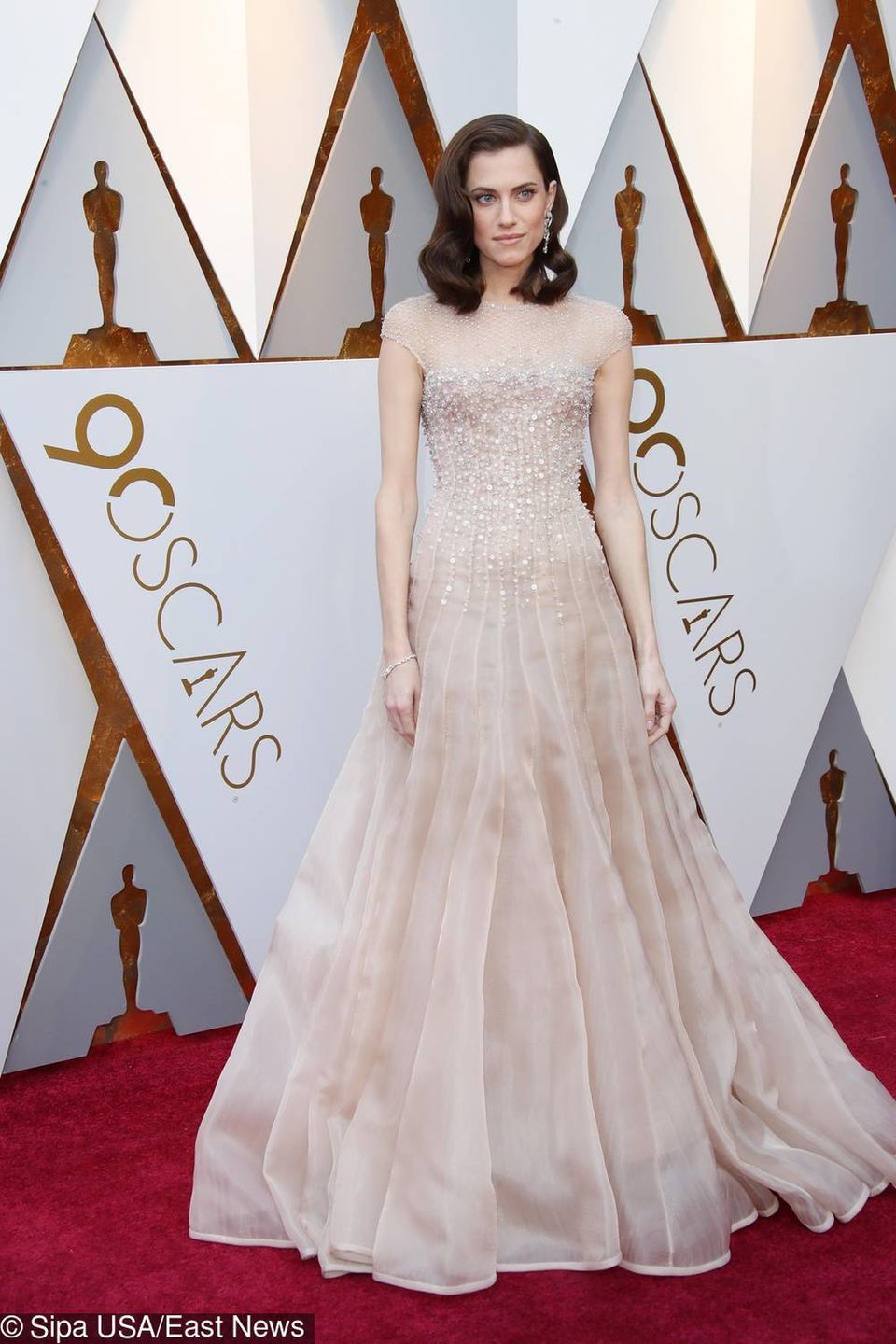 Allison Williams – Oscary 2018, kreacja: Armani Prive