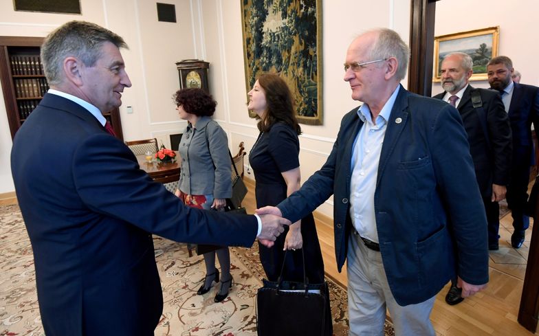 Marszałek Sejmu Marek Kuchciński oraz członkowie RMN, posłowie PiS Elżbieta Kruk, Joanna Lichocka  i Krzysztof Czabański.