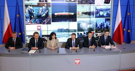 100 dni rządu Tuska. Wpadki i utrata zaufania